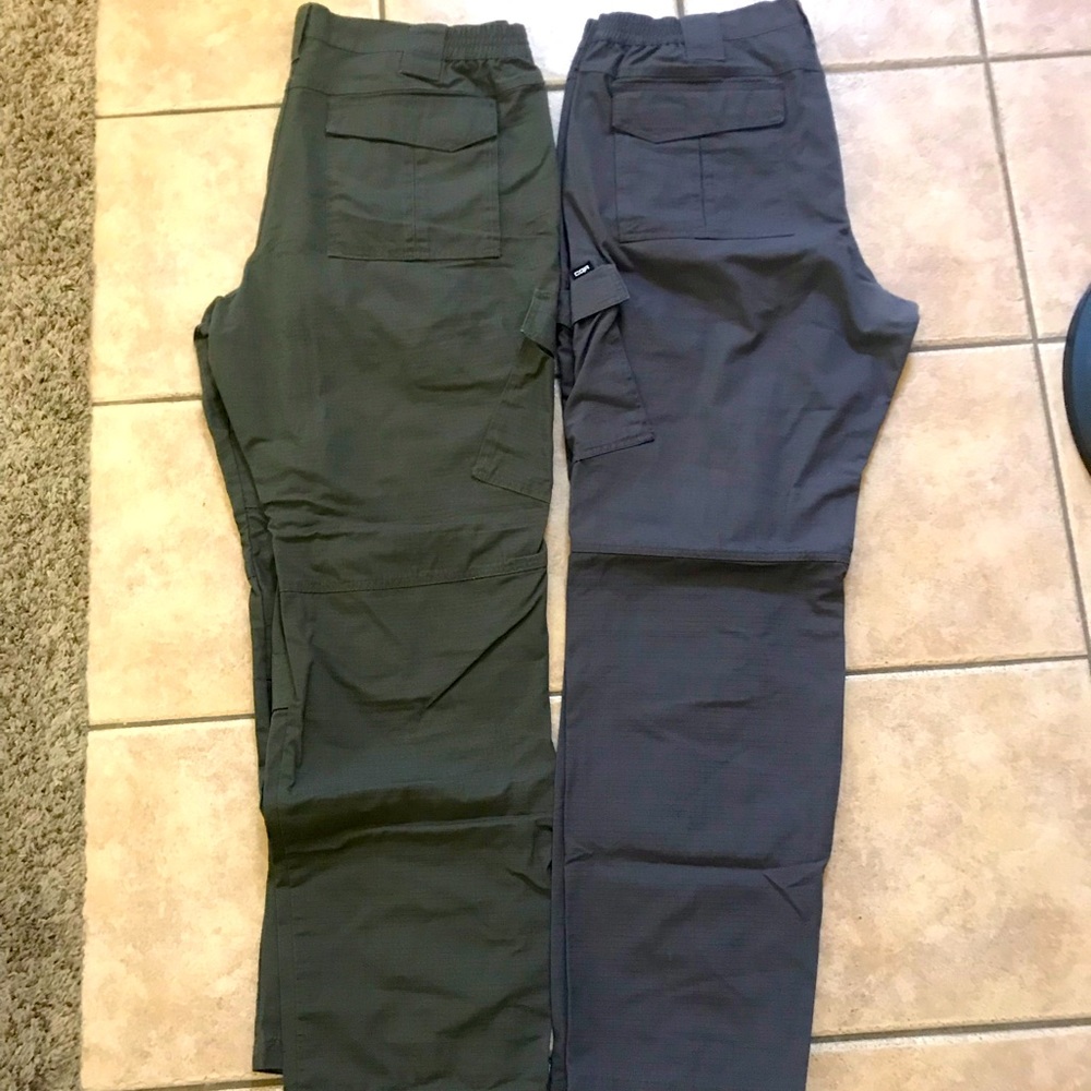 2 pairs of Men’s tactical pants 42x34